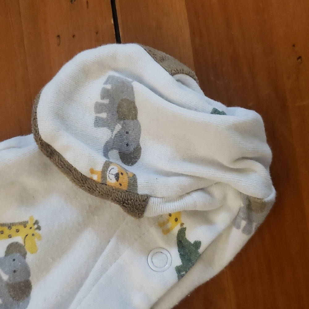 3/$10 - Footed sleeper - Picture 2 of 9